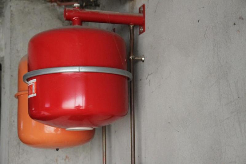 Comment diagnostiquer et r&eacute;parer une fuite de chauffage efficacement ?